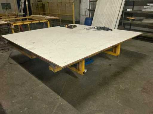 2003 Bishamon E7 Up EZU-15 Pneumatische heftafel