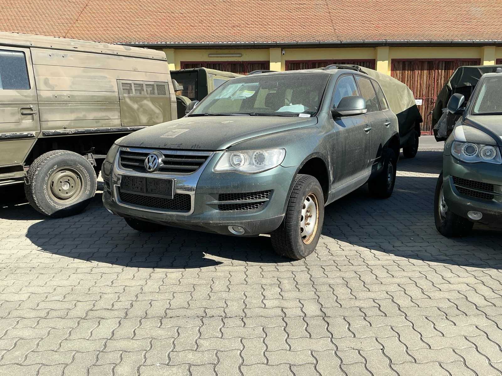 Volkswagen Touareg Car