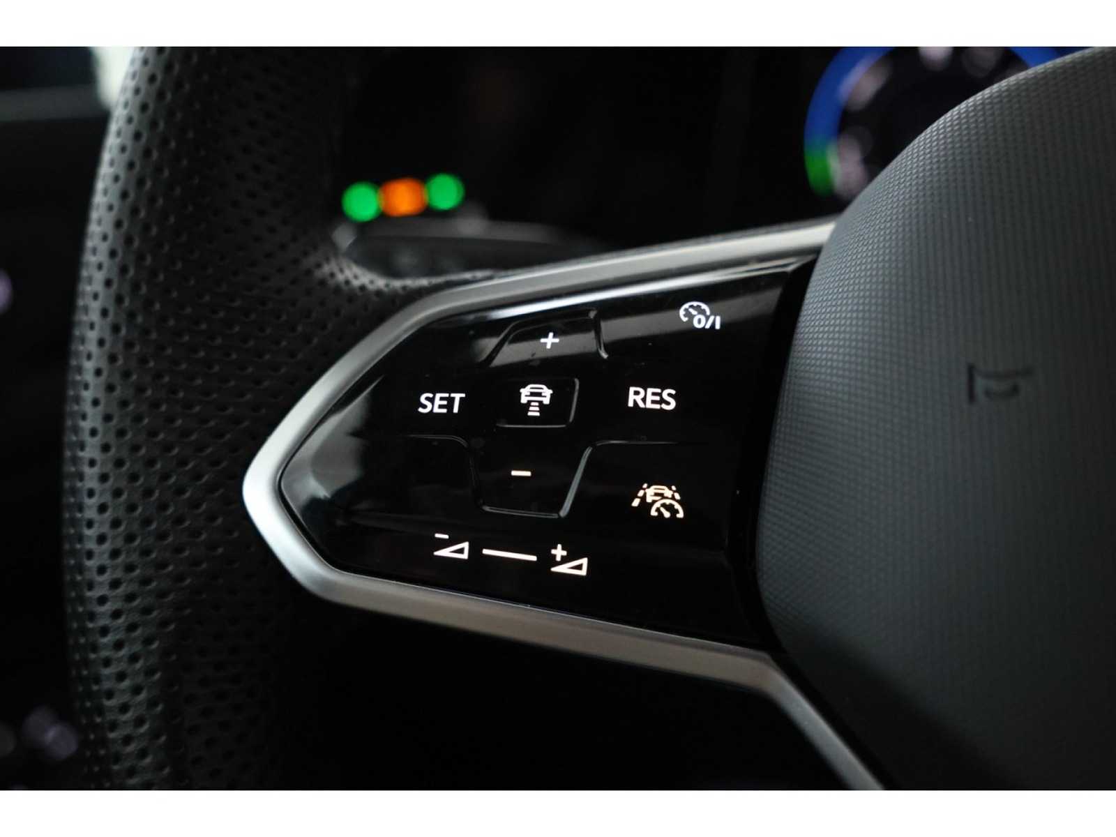 Volkswagen Golf eHybrid GTE 1.4 258pk 2023, GSG-77-J