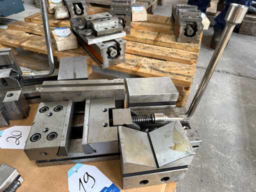   Machinebankschroef