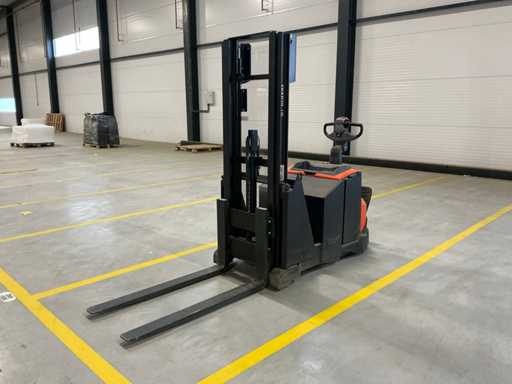 Toyota SWE100CB Electric Stacker 2022
