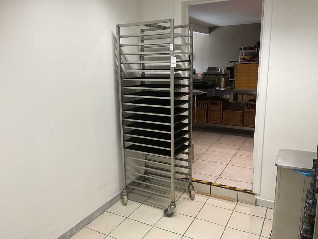 Stainless steel shelf trolley + 12x baking tray 40x60