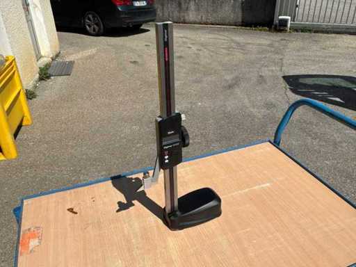 MAHR - Digimar 814SR - Measuring column