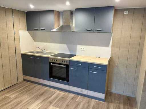 Kitchens, sanitary ware, stock exchange and warehouse clearance