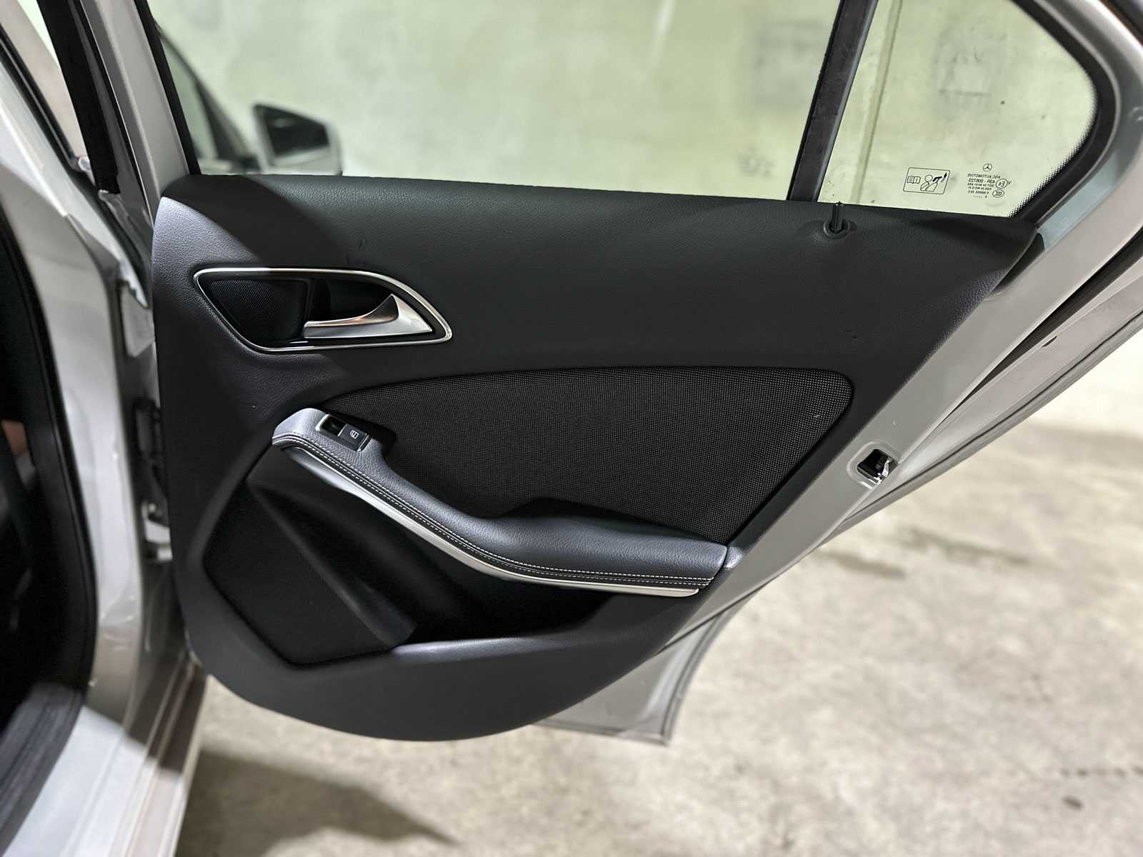 Mercedes-Benz A180 Ambition A-klasse 121pk 2012 (Origineel-NL), 75-ZJJ-1