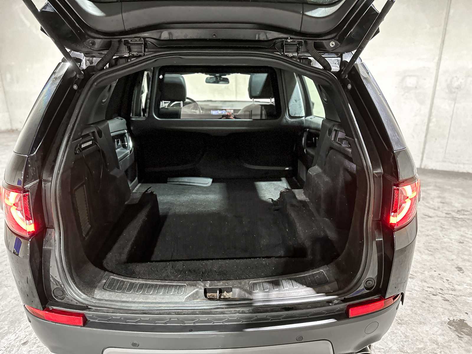 Land Rover Discovery Sport 2.0 TD4 US SE 150pk 2018 (Origineel-NL), V-267-ND