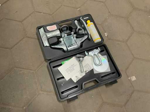 Gaither's Tire changing tool