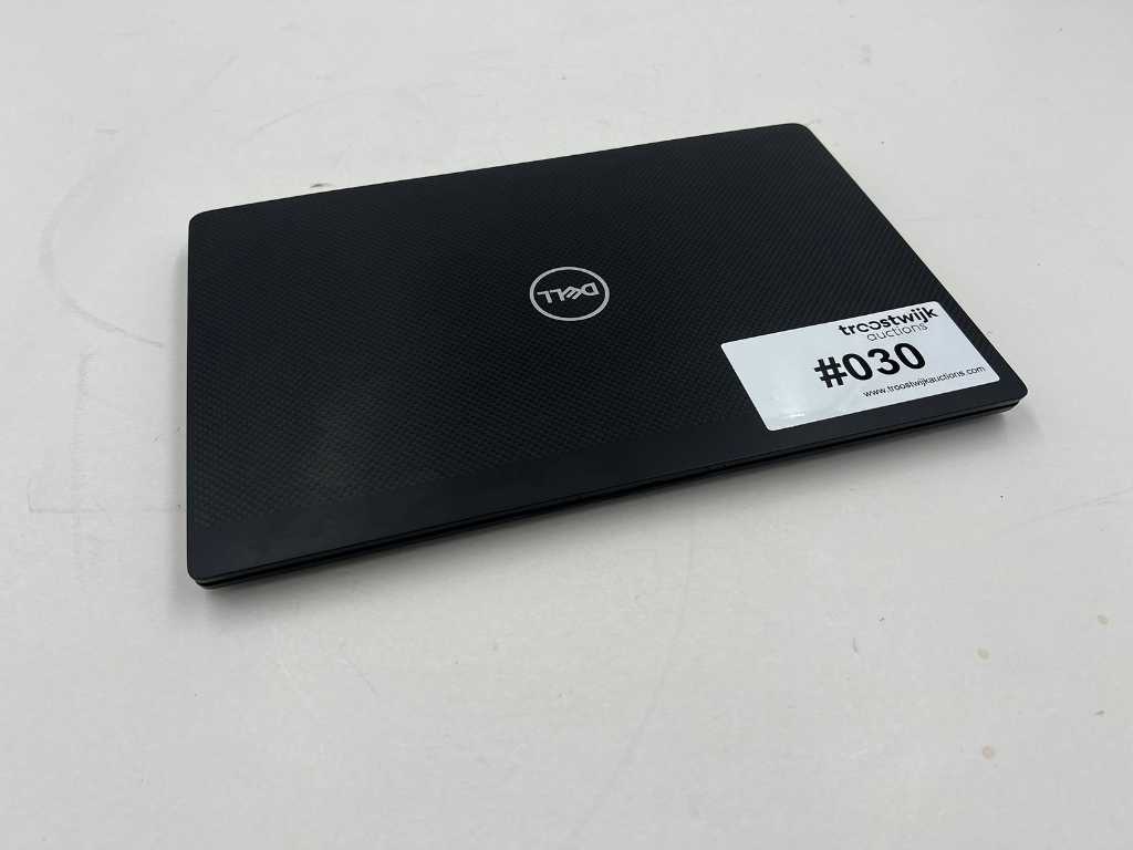 Dell Latiude 7410 14" (Intel i5 8. generacji, 8 GB pamięci RAM, dysk SSD 256 GB