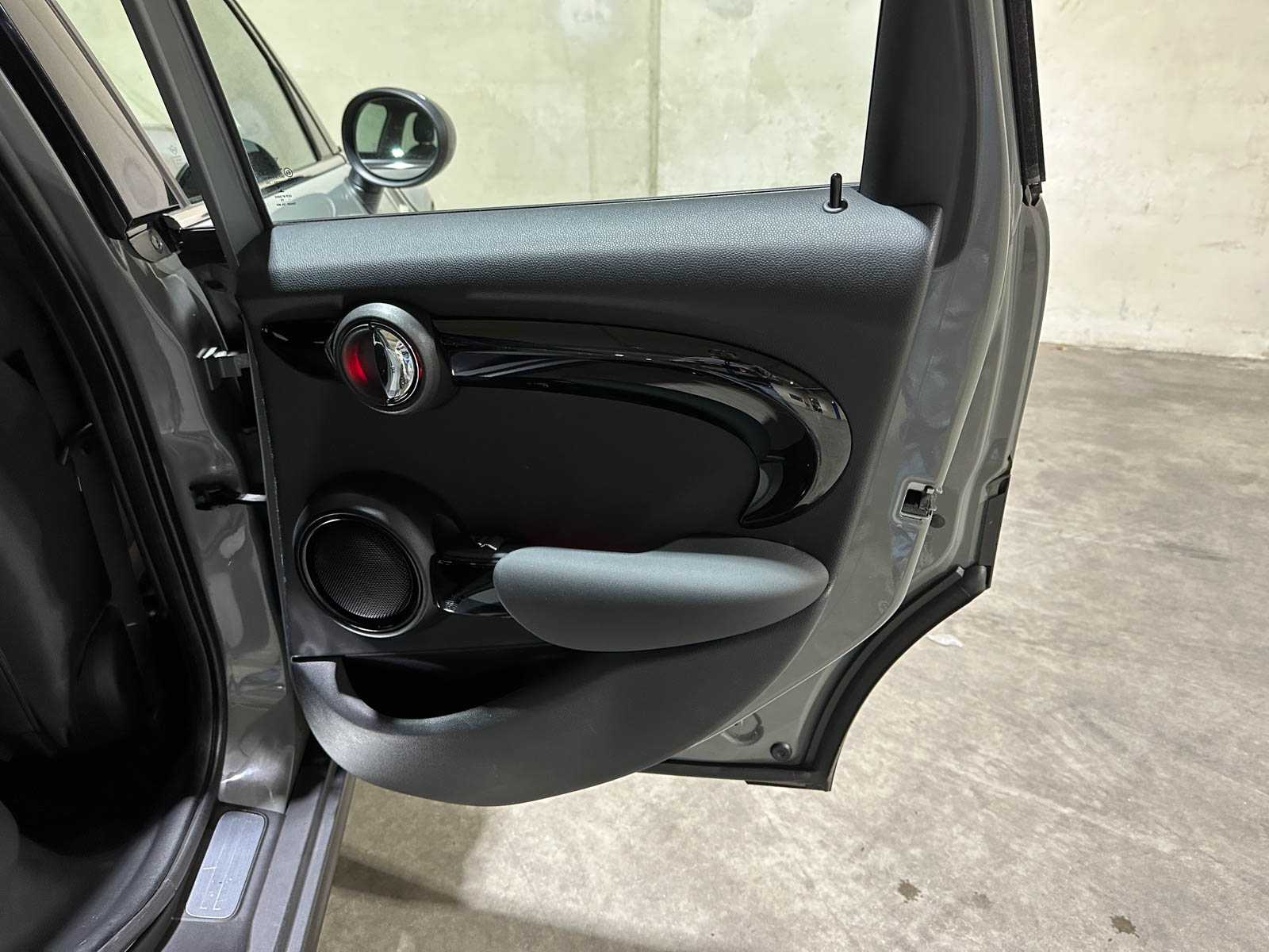  Mini Cooper 1.5 136pk 2014, J-119-RV