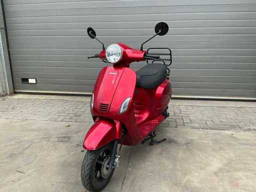 Momo TY50QT-5D Scooter