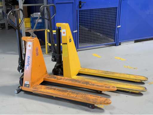   2 transpalettes à main