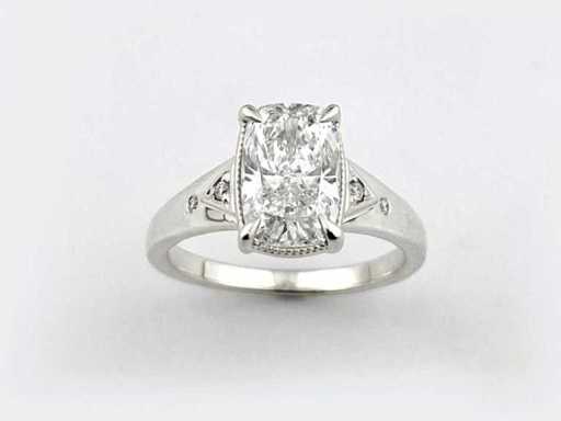 Eternal Melody: The Timeless Love Ring 2,14 cts Geïnspireerd door Taylor Swift