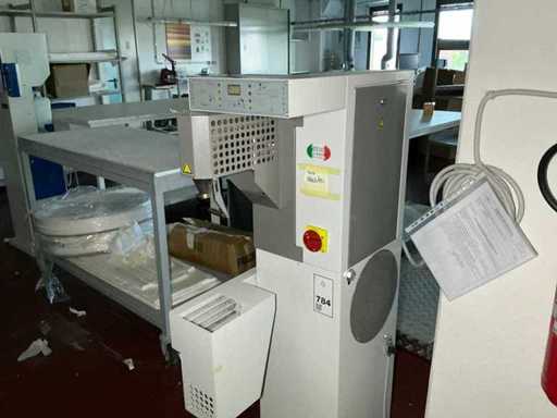 STEMA - Thermostrijkmachine