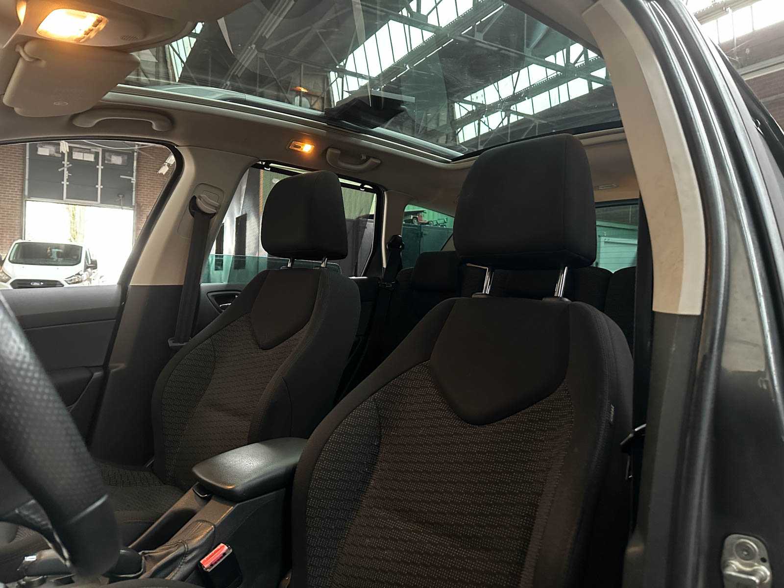 Peugeot 308 SW 1.6 THP Allure 7p 154hp 2013, 7-KBD-01