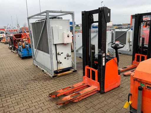 Hyster S1.4 Electric Stacker 2017