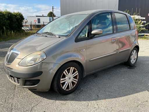 2005 Lancia Musa Passenger Car
