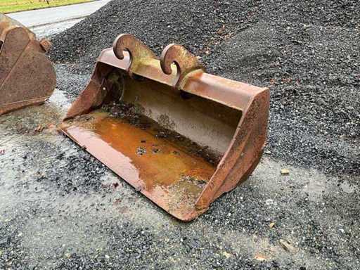 Verhackter Erdbewegungs-Eimer