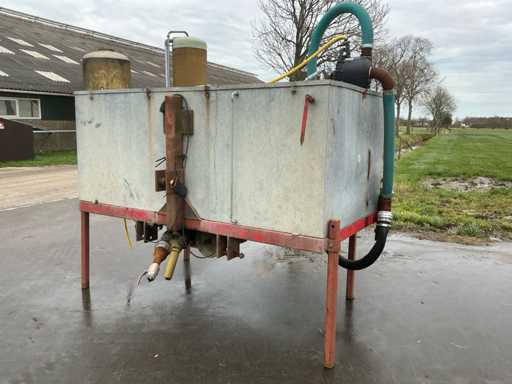 Waterbak/Buffer vat Met pomp