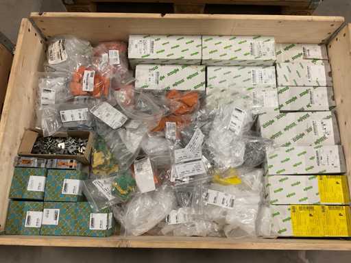 Partij installatiemateriaal