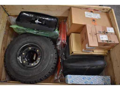 Spare parts for aerial platforms, vehicles and forklifts - Pallet 3