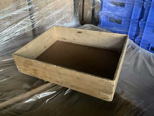 60 various wooden trays