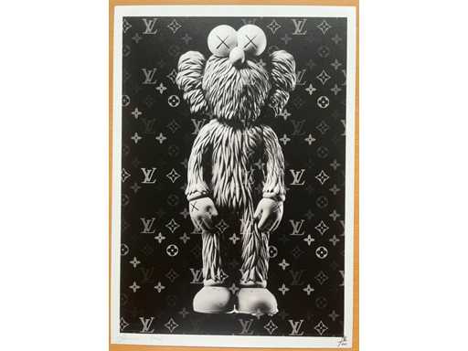 DEATH NYC : Vuitton Kaws 96/100