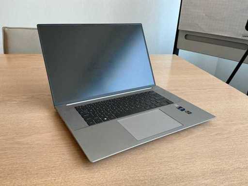 Laptop - HP - HP ZBook Studio 16 pollici G9 Mobile Workstation PC
