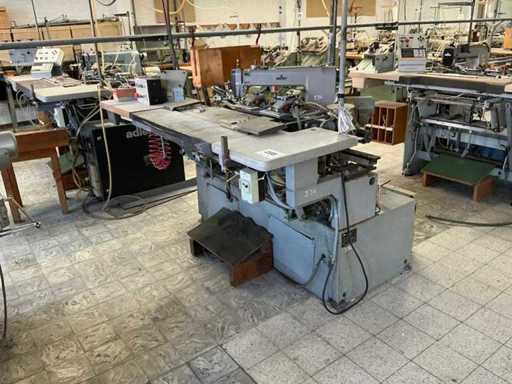 Adler 973-S200-2 Bord-Stickmaschine