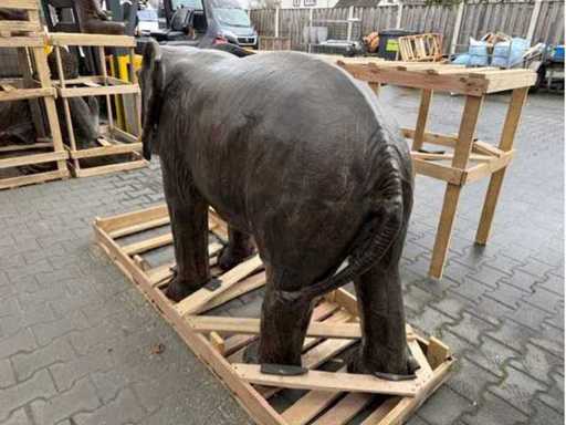 Elephant (110) fiberclay