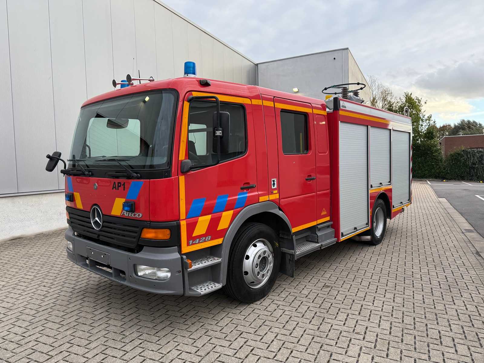 MERCEDES – 2004 – ATEGO 1428 F/4X2 – Fire truck