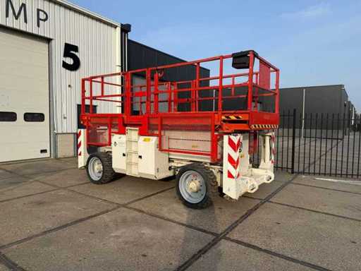 2010 Genie GS 3390 RT Scissor Lift