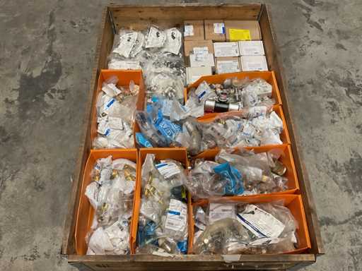 Lot de raccords à sertir