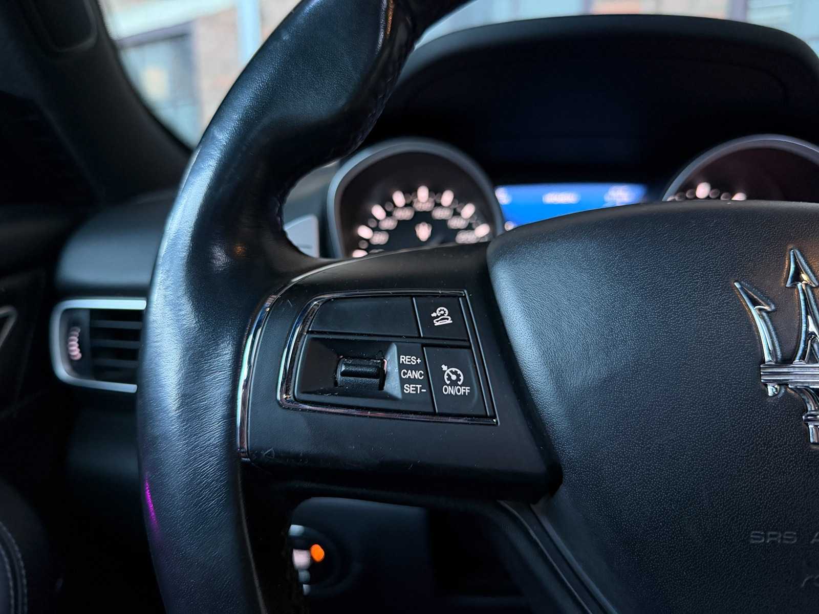 Maserati Levante 3.0 V6 AWD GranLusso 349pk 2019, T-075-PR