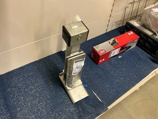 Picior de susținere reglabil Manutec