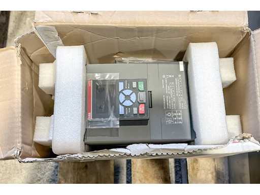 ABB - 1SFA898109R7000 - PSTX 105-600-70 - Démarreur souple 55kW