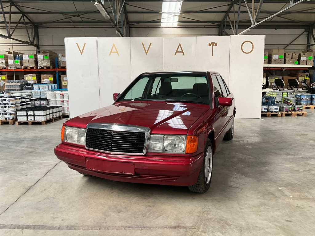 Mercedes-Benz 190E