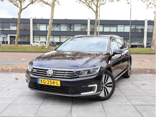 Volkswagen Passat Variant 1.4 TSI GTE Automatic 2016, KG-254-L