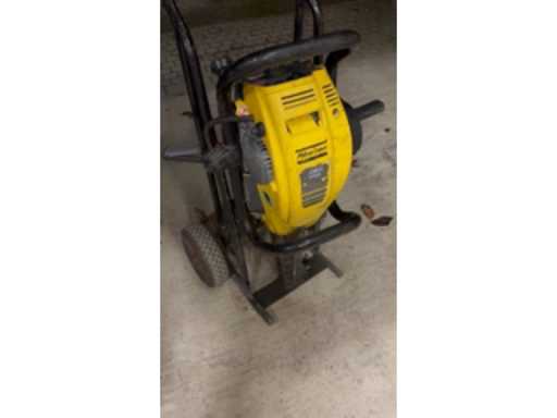 805ce2f7-f435-4aa5-98b7-7256b2002faa.mp4