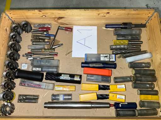 Lot Milling Cutter / Thread Cutter