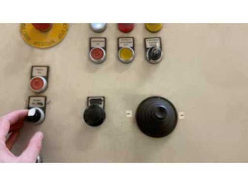 d3553e35-2ea9-4f92-a476-f1bbf56e5886.mp4