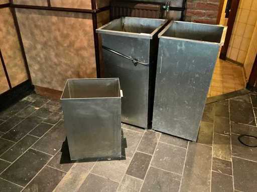 Stainless steel trash cans (3x)