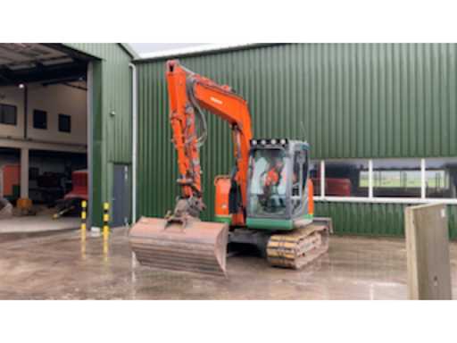 2eec5579-bbfe-4f73-b7b3-9c0808d379fd.mp4