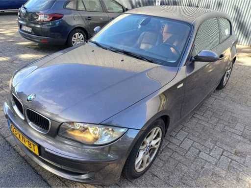 BMW 118i Gamme Affaires, 03-XN-BT