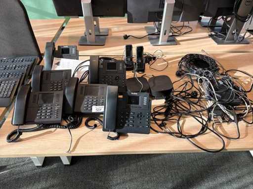 Partij docking stations huistelefoons en kantoor accessoires