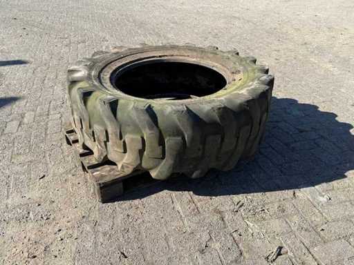 Goodyear - Tire 16.9/14-30