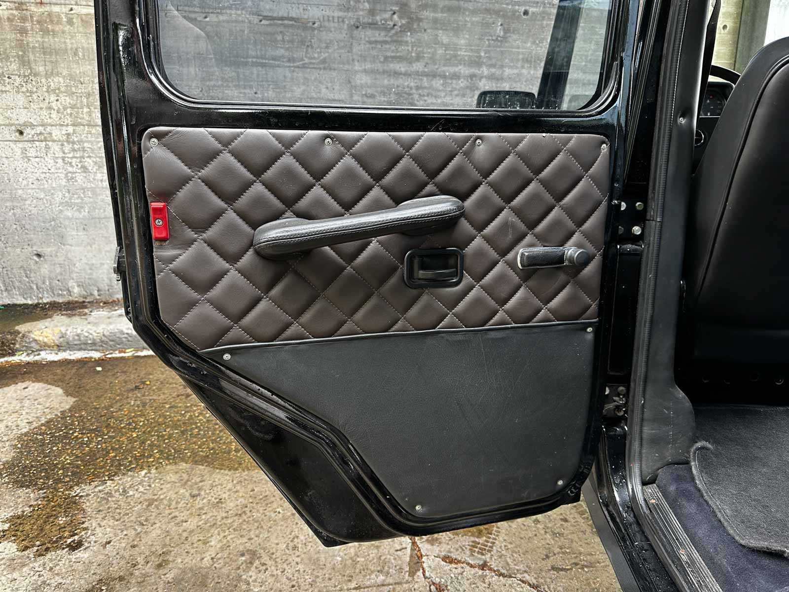 Mercedes-Benz G230 GE 125PK 1983 G-klasse, 66-HBN-1 OLDTIMER
