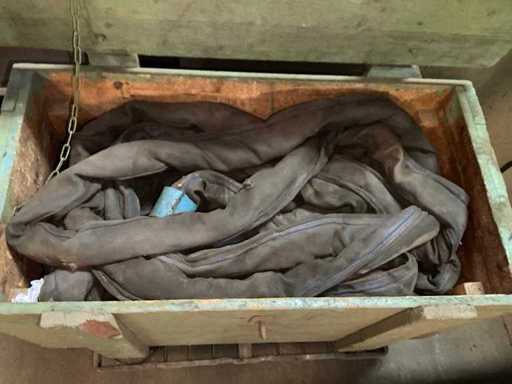 Batch of lifting slings