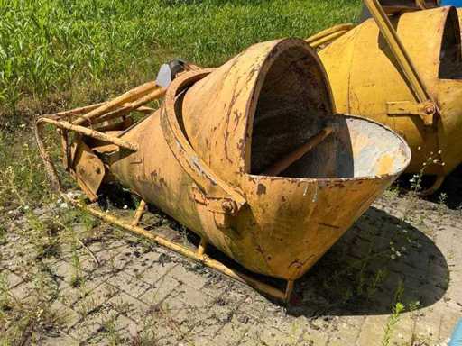 2018 Tube 600L Concrete Cube