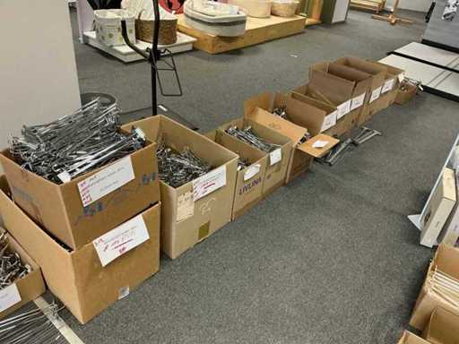 Partij diverse winkelhaken en beugels