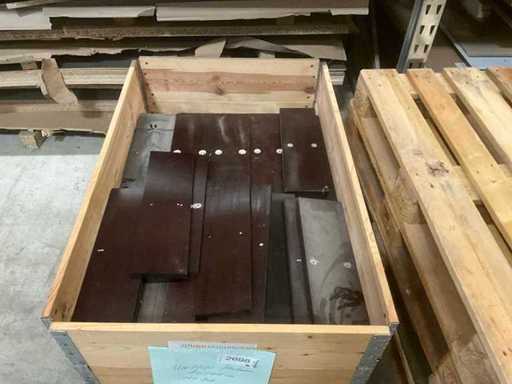 Tiras de plancha de serigrafía Tamaño: 40 cm x 10 cm 20 mm de grosor 110 piezas en palé con marco de madera